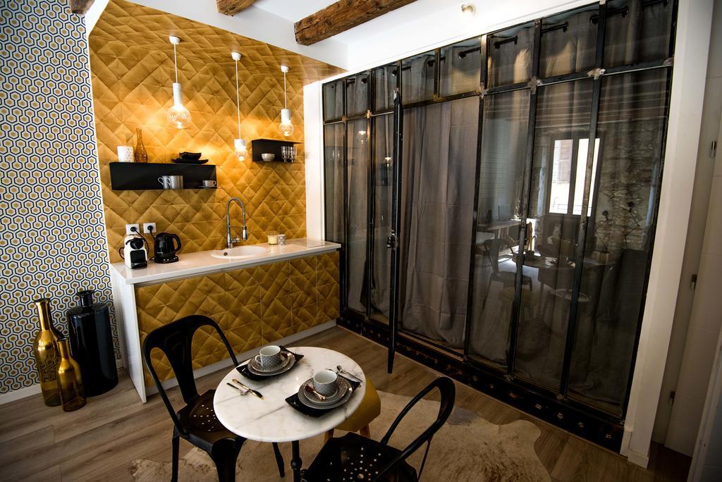 "Un Lieu Unique" Le Gold Et Le Cocon Annecy Exterior foto
