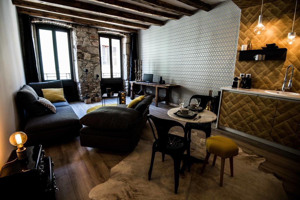 "Un Lieu Unique" Le Gold Et Le Cocon Annecy Exterior foto